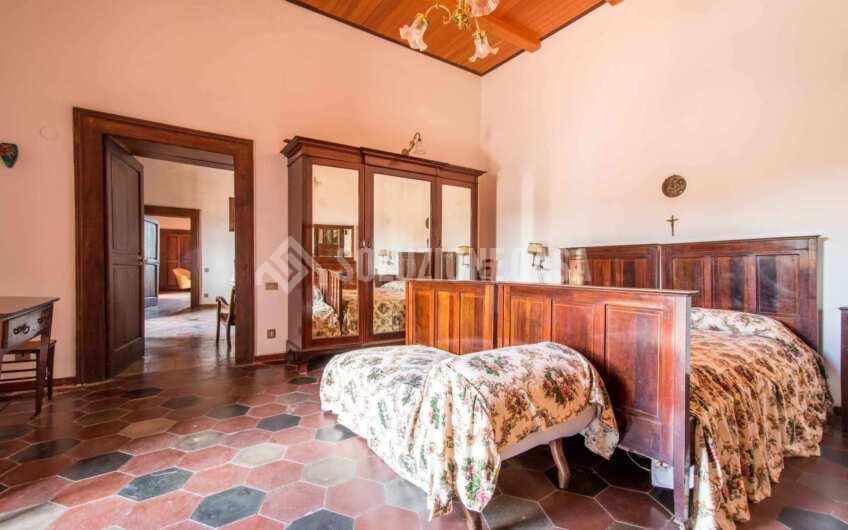 SC1382 Ancient Historical house in the very heart of Cilento