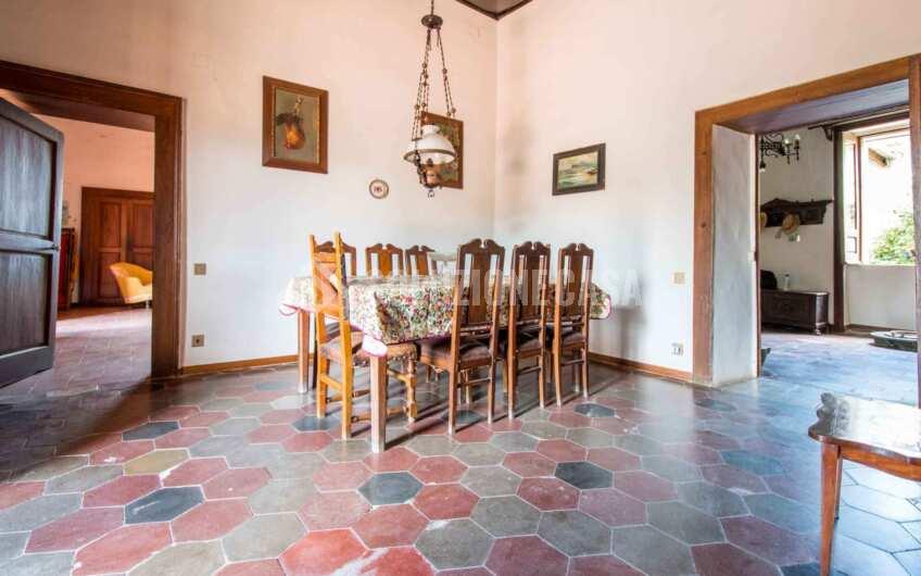 SC1382 Ancient Historical house in the very heart of Cilento