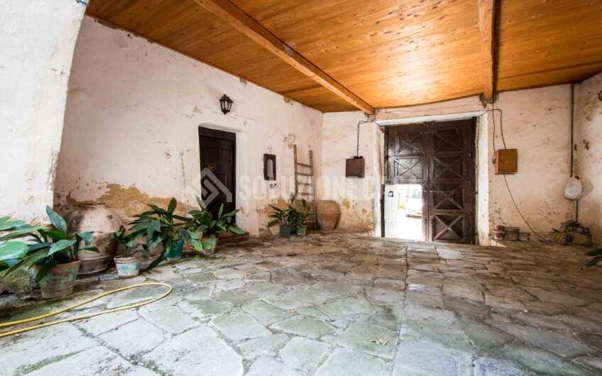 SC1382 Ancient Historical house in the very heart of Cilento