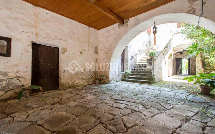 SC1382 Ancient Historical house in the very heart of Cilento