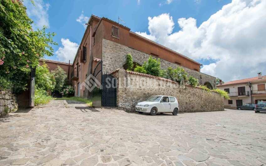 SC1382 Ancient Historical house in the very heart of Cilento
