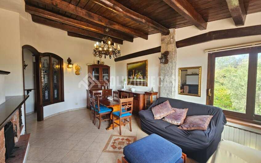 SCD1376/b Appartamenti in una stupenda villa a Scario Parco La Pietra