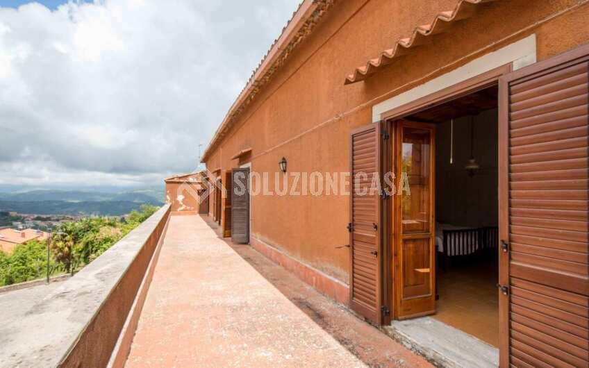 SC1382 Ancient Historical house in the very heart of Cilento