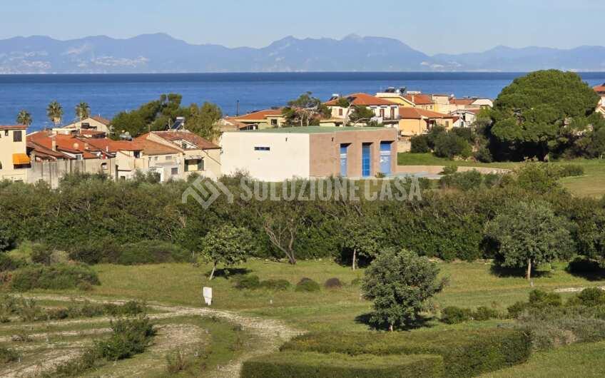 SC1385 Fabbricato con loggia vista mare sul corso di Santa Maria