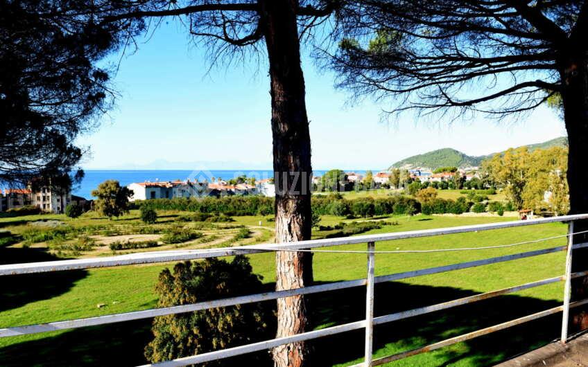 SC1385 Fabbricato con loggia vista mare sul corso di Santa Maria di Castellabate