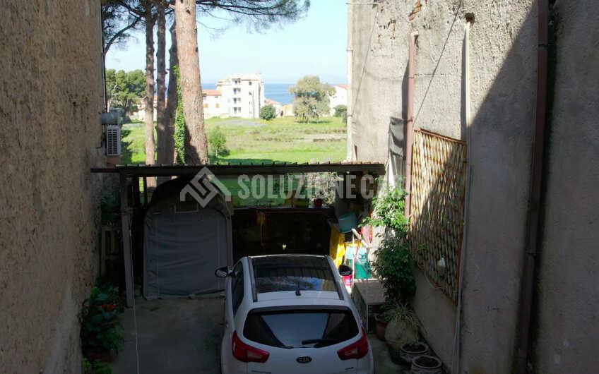 SC1385 Fabbricato con loggia vista mare sul corso di Santa Maria di Castellabate
