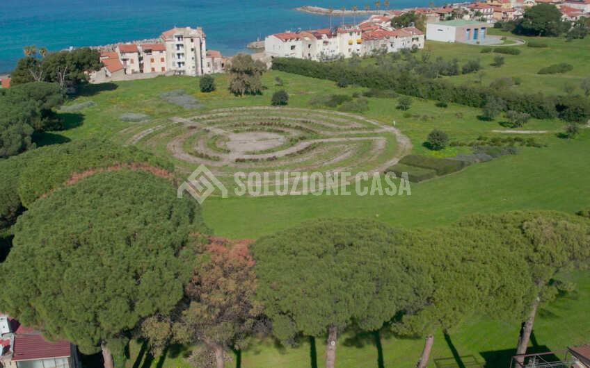 SC1385 Fabbricato con loggia vista mare sul corso di Santa Maria di Castellabate