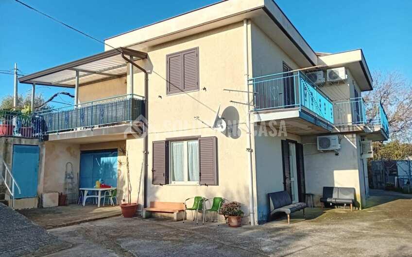 SC1388 Villa su due livelli in posizione panoramica a Castellabate