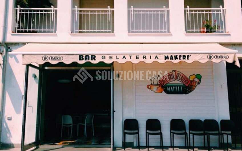 SCD1395 Avviatissima attività caffetteria/gelateria in vendita a Villammare – Golfo di Policastro