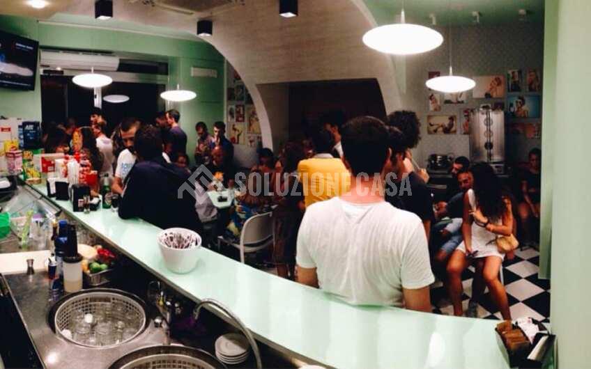 SCD1395 Avviatissima attività caffetteria/gelateria in vendita a Villammare – Golfo di Policastro