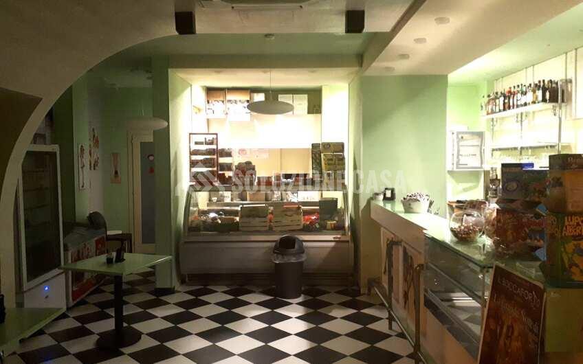 SCD1395 Avviatissima attività caffetteria/gelateria in vendita a Villammare – Golfo di Policastro