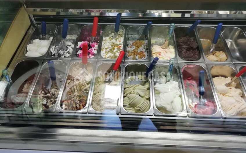SCD1395 Avviatissima attività caffetteria/gelateria in vendita a Villammare – Golfo di Policastro