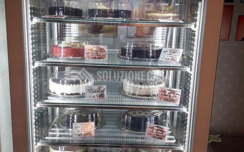 SCD1395 Avviatissima attività caffetteria/gelateria in vendita a Villammare – Golfo di Policastro