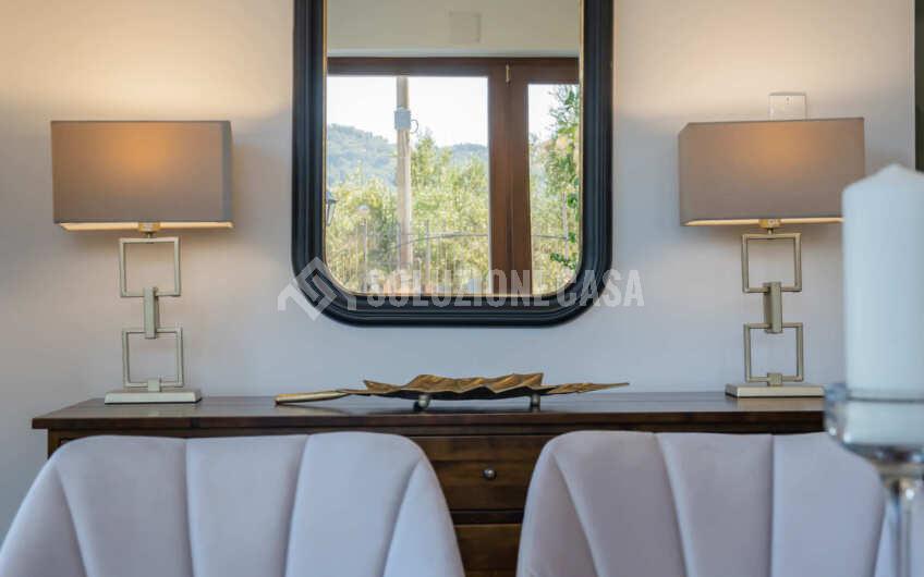 SC1405 Prestigiosa Villa panoramica con piscina a sfioro nel Cilento