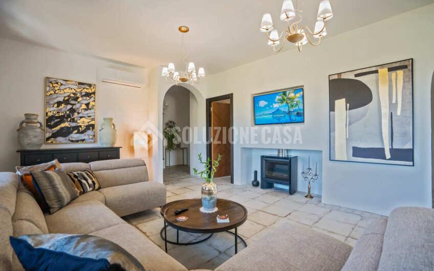 SC1405 Prestigiosa Villa panoramica con piscina a sfioro nel Cilento