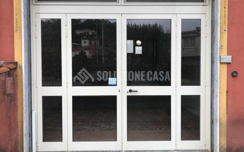 FTD6 Locale commerciale sulla statale principale a Villammare Golfo di Policastro