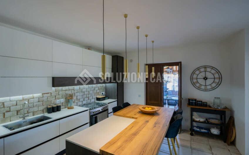 SC1405 Prestigiosa Villa panoramica con piscina a sfioro nel Cilento