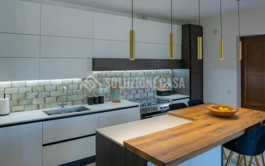 SC1405 Prestigiosa Villa panoramica con piscina a sfioro nel Cilento