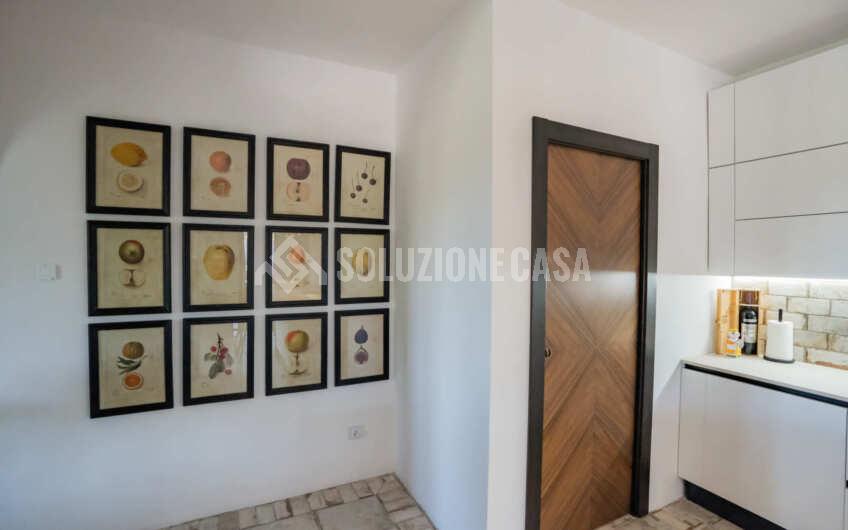 SC1405 Prestigiosa Villa panoramica con piscina a sfioro nel Cilento