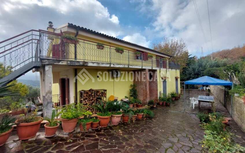 SC1402 Villa singola su 3 livelli sulla collina san marco di Agropoli