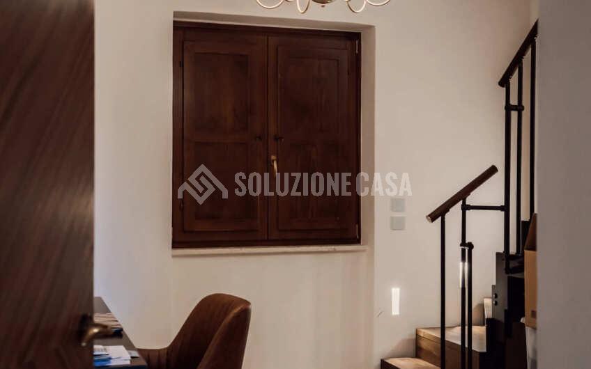 SC1405 Prestigiosa Villa panoramica con piscina a sfioro nel Cilento