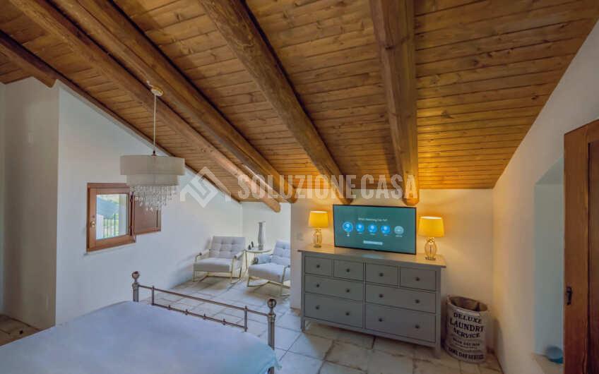 SC1405 Prestigiosa Villa panoramica con piscina a sfioro nel Cilento