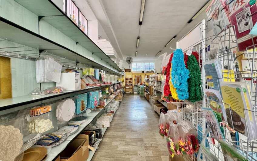 SC1407 Vendesi locale commerciale in prossimità della piazza di Agropoli