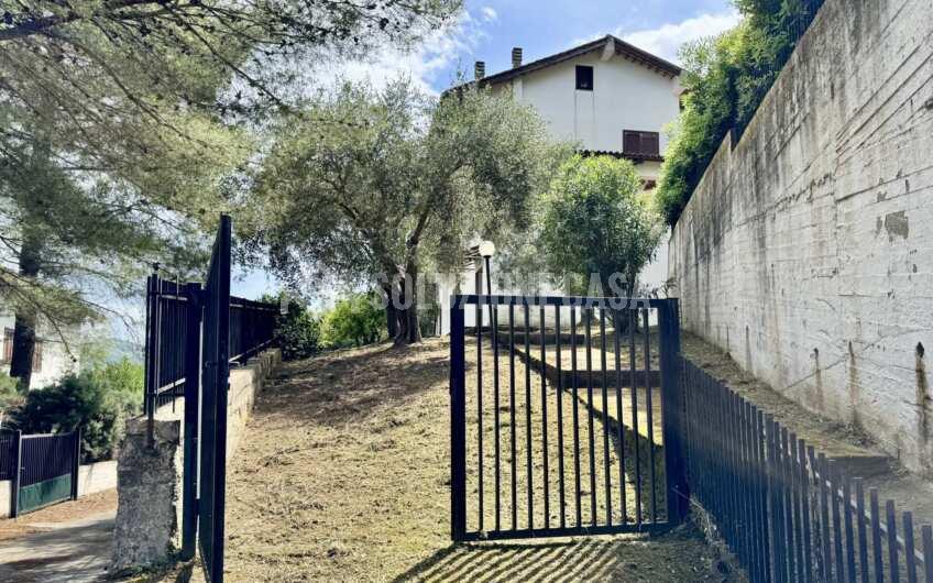 SC1412A Appartamento in villa con giardino zona Cannetiello di Agropoli