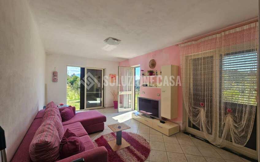SCD1409 Villetta a schiera con giardino e terrazzi vista mare incantevole a Scario