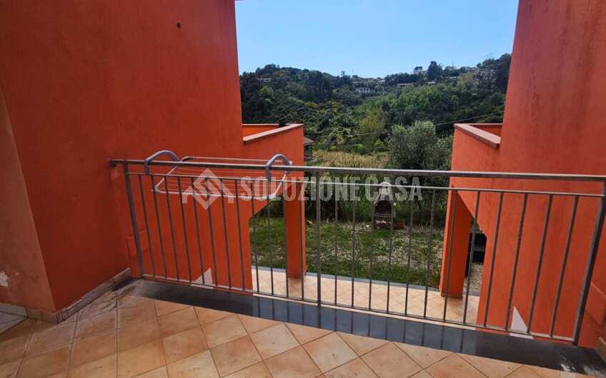 SCD1409 Villetta a schiera con giardino e terrazzi vista mare incantevole a Scario