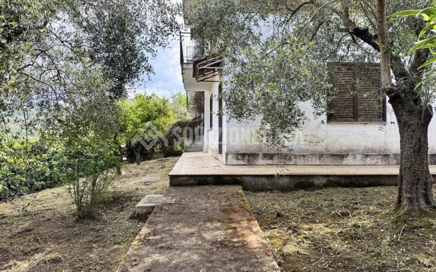 SC1412A Appartamento in villa con giardino zona Cannetiello di Agropoli