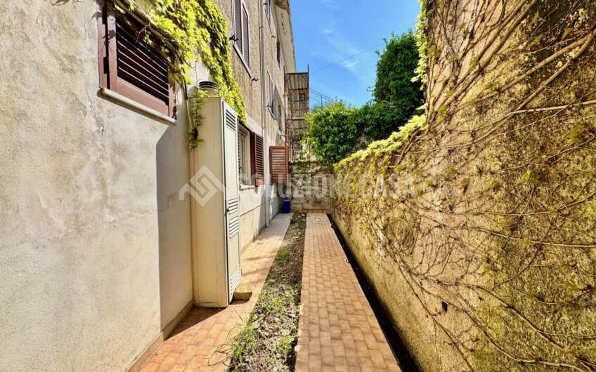 SC1411 Appartamento con giardino a Moio Agropoli