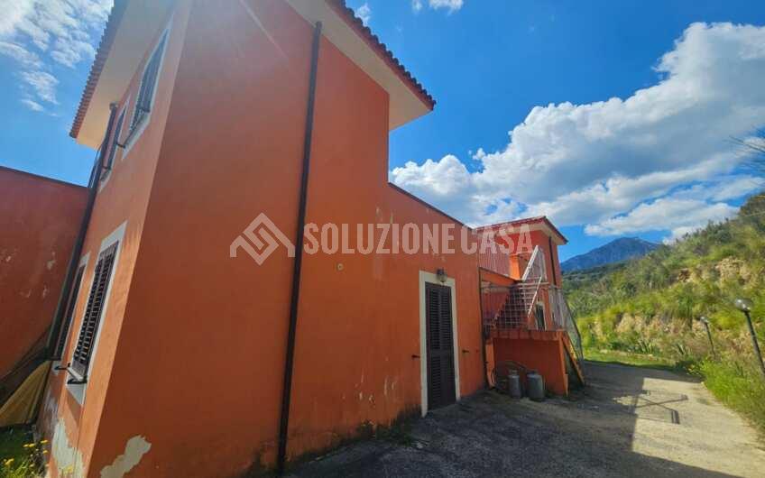 SCD1409 Villetta a schiera con giardino e terrazzi vista mare incantevole a Scario