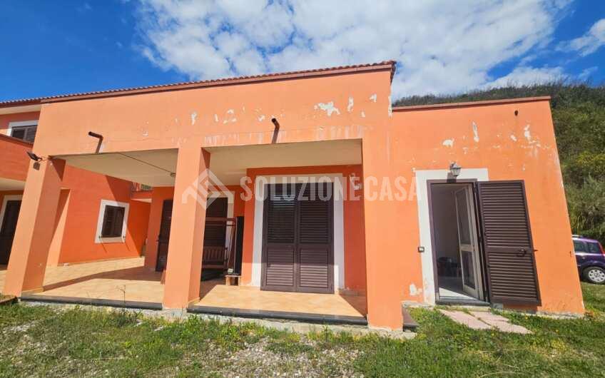 SCD1409 Villetta a schiera con giardino e terrazzi vista mare incantevole a Scario