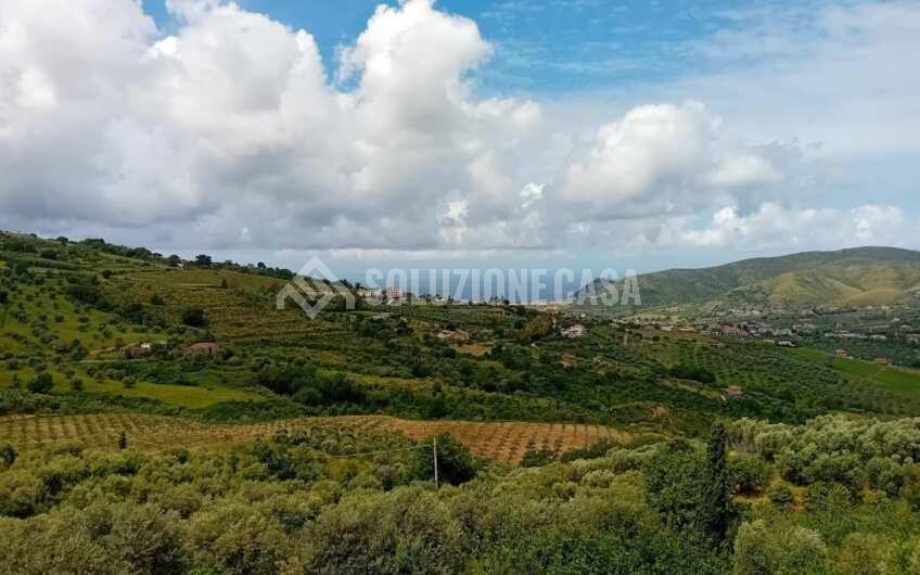 SC1414 Immobile panoramico con spazio esterno c.da Noce Perdifumo